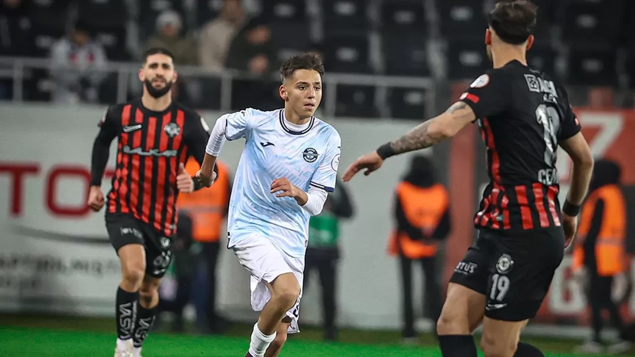 1. Lig'de Çorum FK, Adana Demirspor'u 4 golle geçti