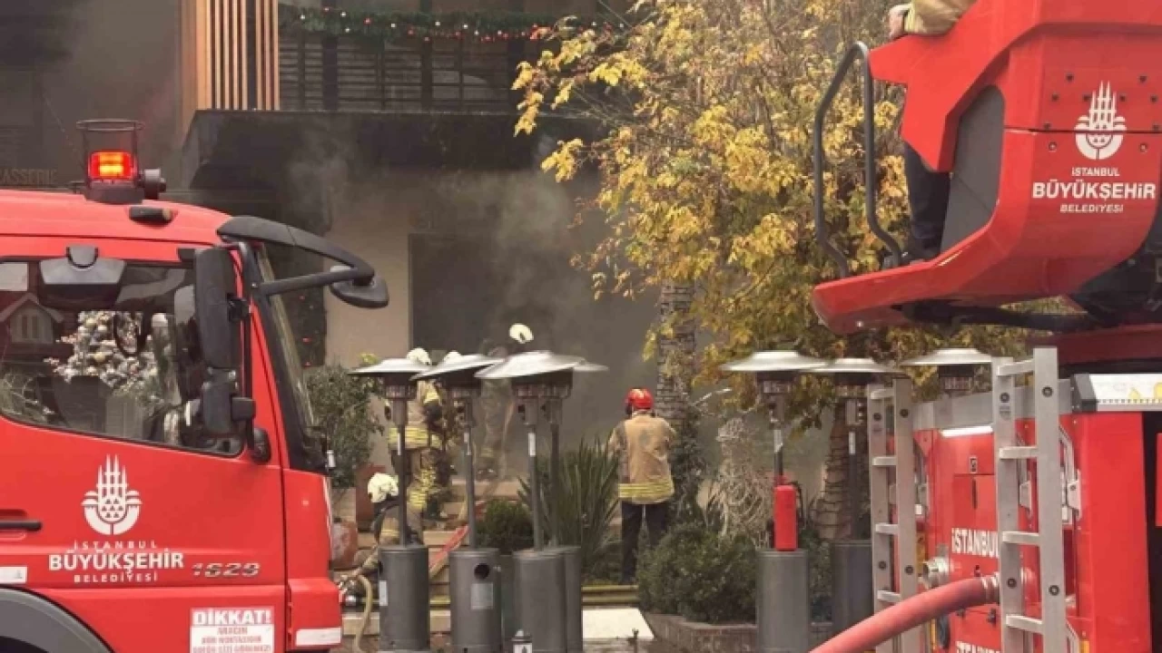 Kadıköy’de metruk binada çıkan yangında bir kişi yaralandı!!