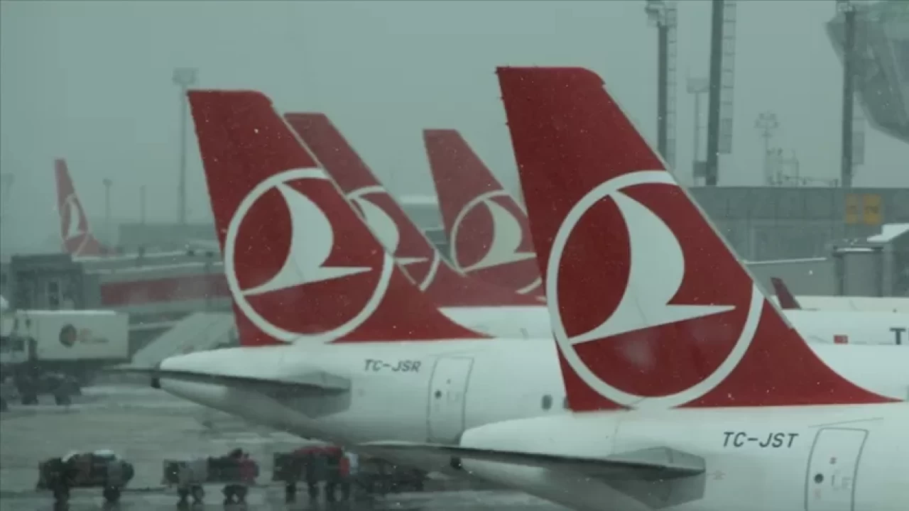 Olumsuz hava koşulları nedeniyle THY 50, AJet 64 seferini iptal etti