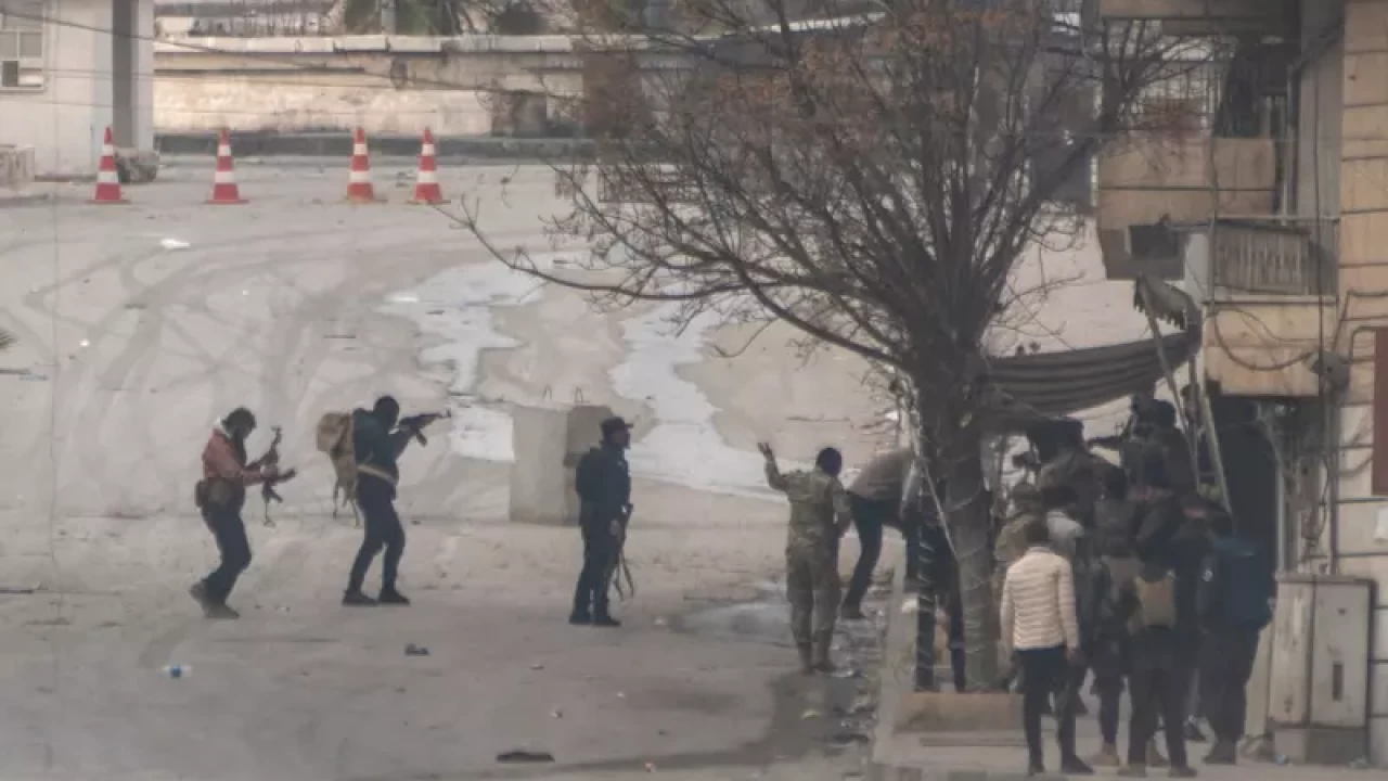 Suriye ordusu Halep’te SDG/YPG’ye nokta operasyon başlattı: 5 ölü, 44 yaralı