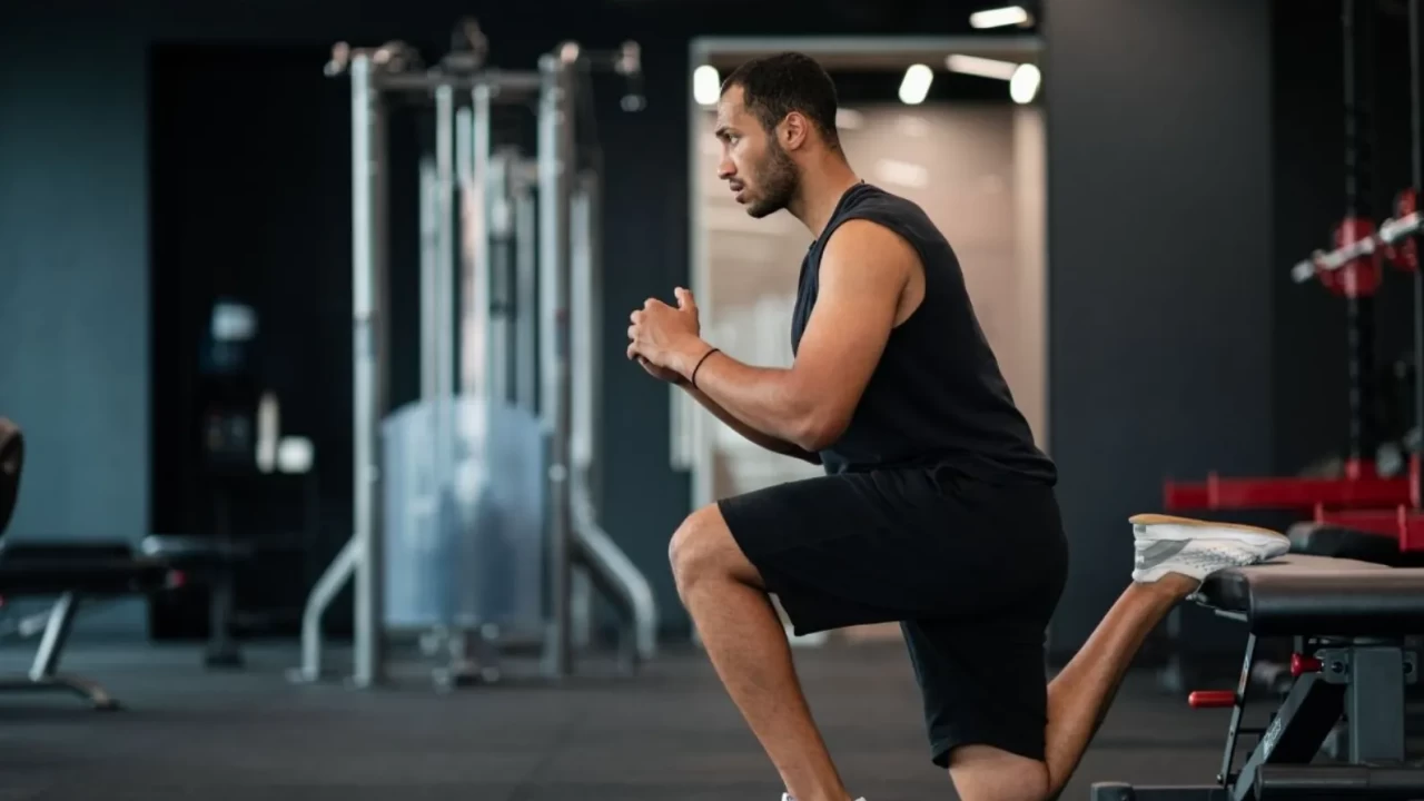 Evde 10 dakikada yapabileceğiniz enerji veren sabah egzersizi