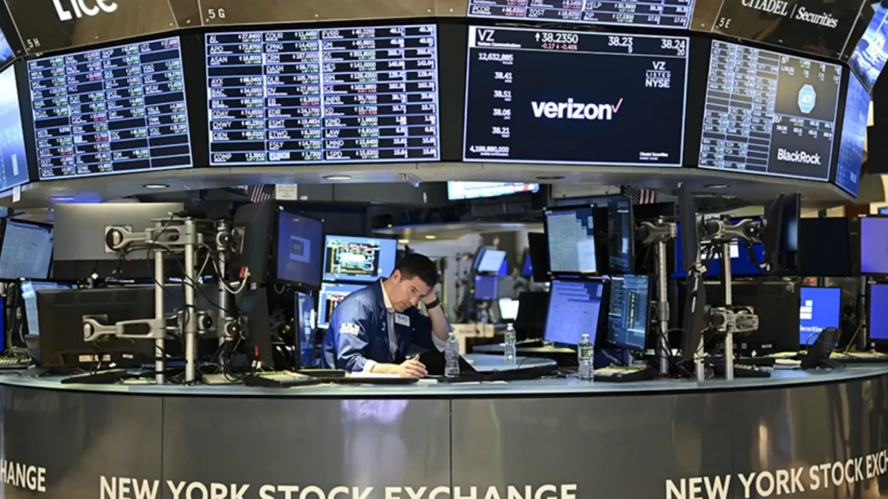 Fed faiz kararını açıkladı, New York borsası yatay seyirle kapandı