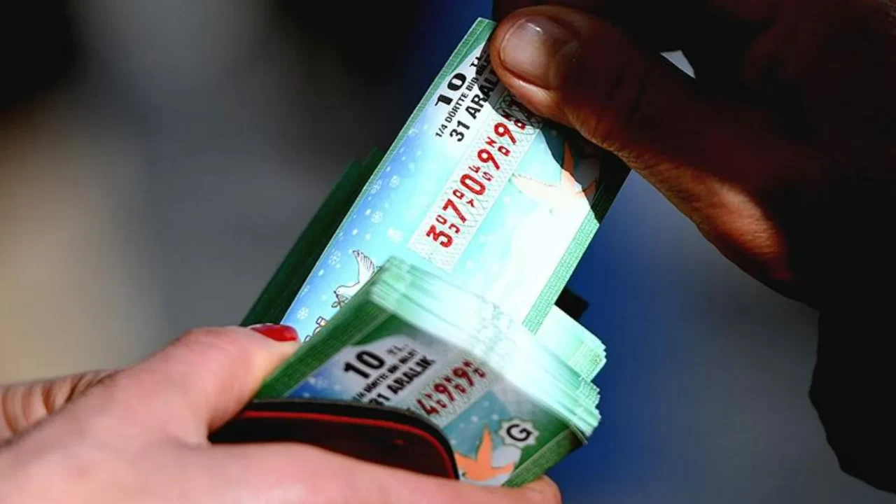 Milli Piyango yılbaşı çekilişi sonuçları açıklandı! Talih kuşu 3 ilçeye kondu