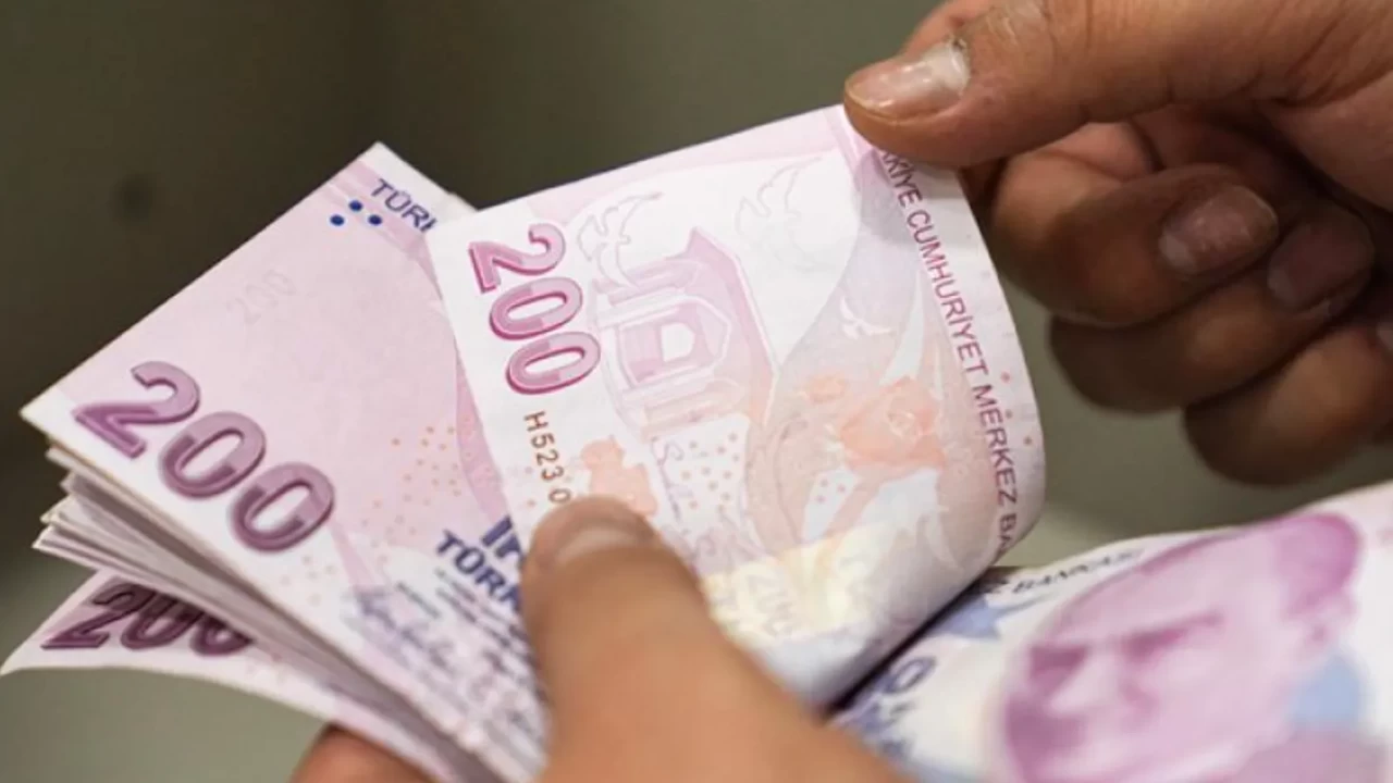 Zamlı maaşlar ödenmeye başlıyor