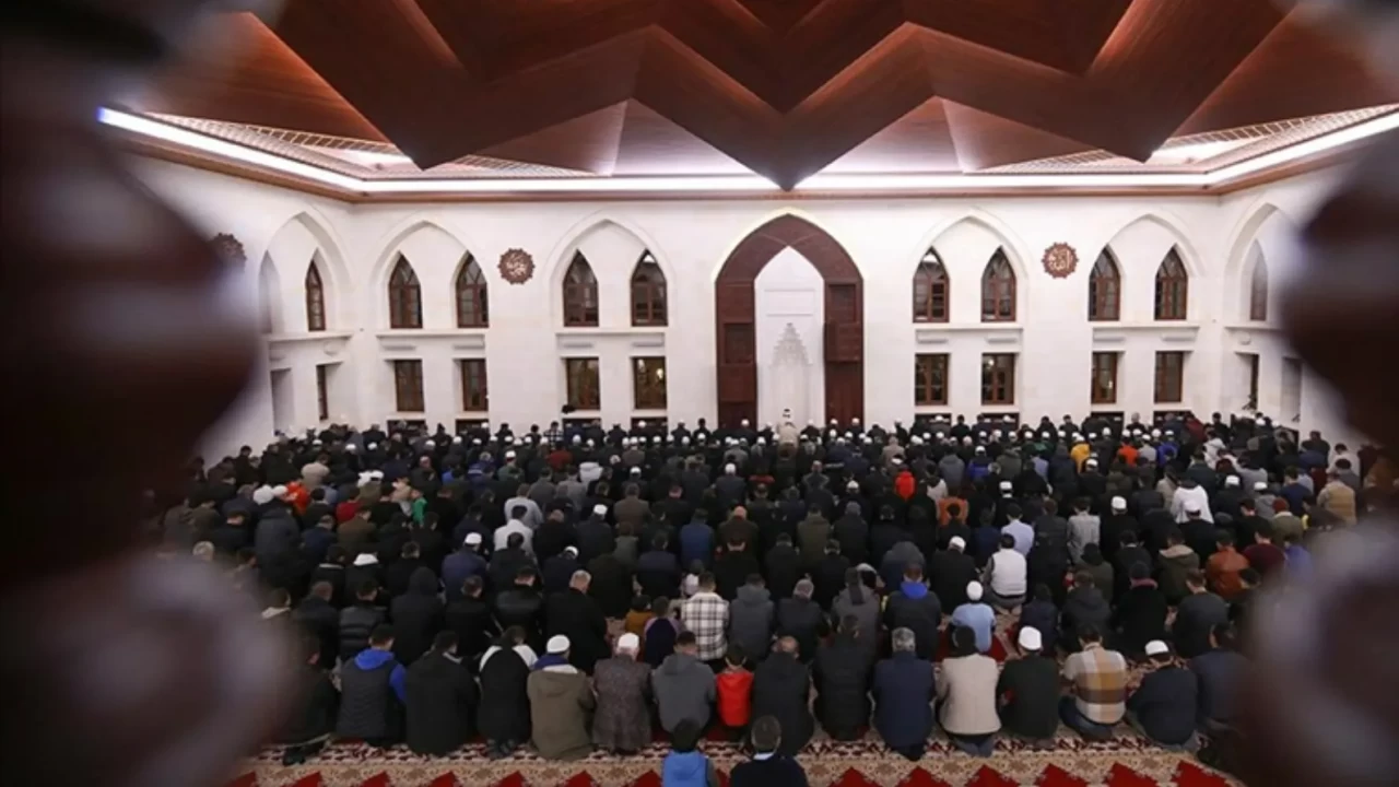 Miraç Kandili için tesbih ve zikirler! Miraç Gecesi namazı ve zikirleri