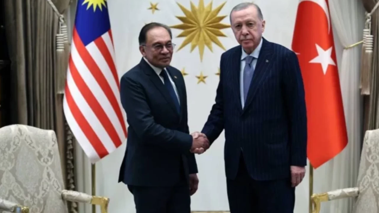 Cumhurbaşkanı Erdoğan: Malezya ile ticaret hedefimiz 10 milyar dolar