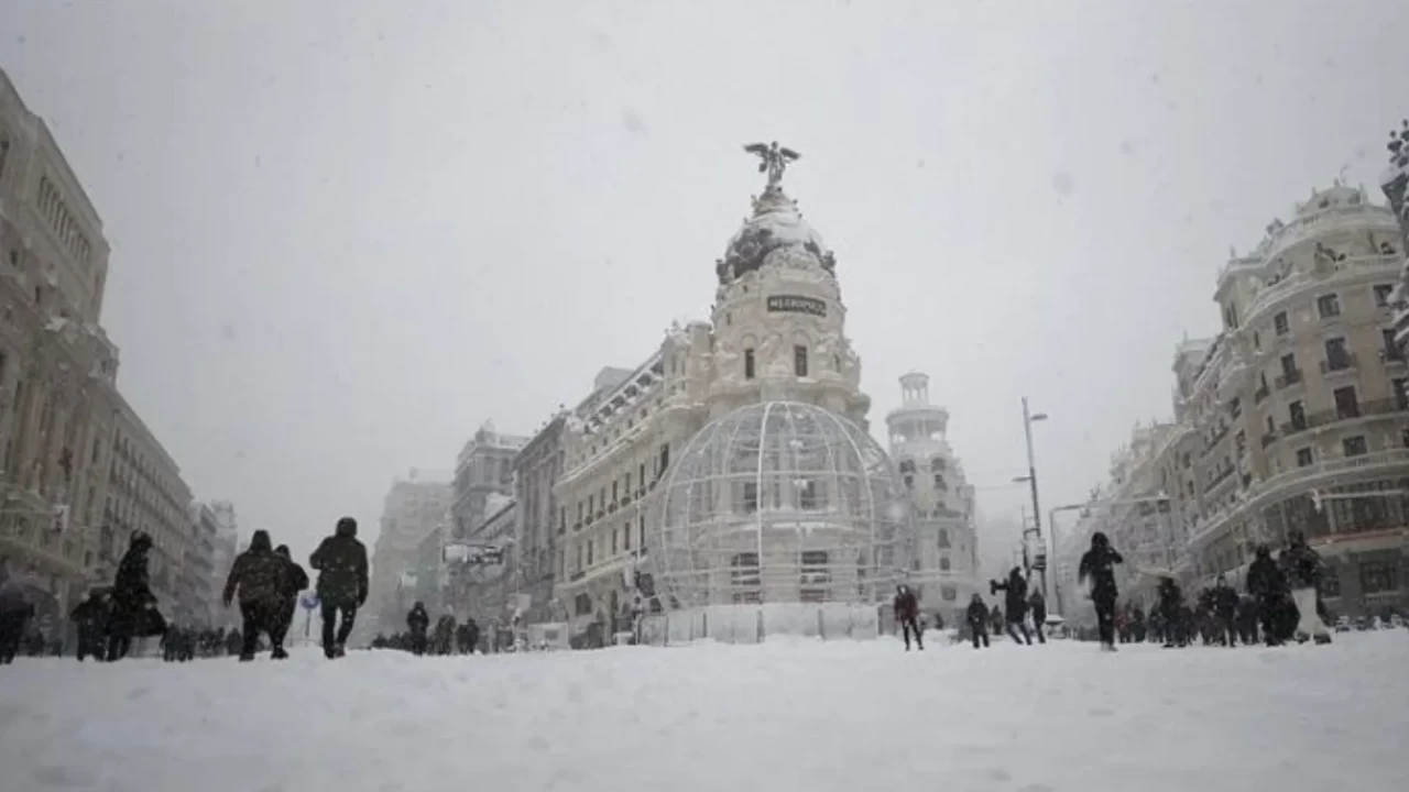 Kristin Fırtınası yıkıp geçti: Portekiz’de can kayıpları artmaya devam ediyor