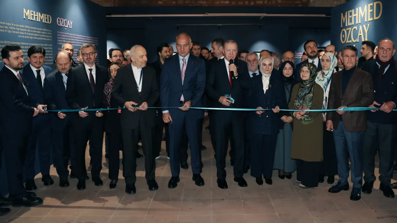 Cumhurbaşkanı Erdoğan, Hane İslam Eserleri Sergisi'nin açılışını yaptı