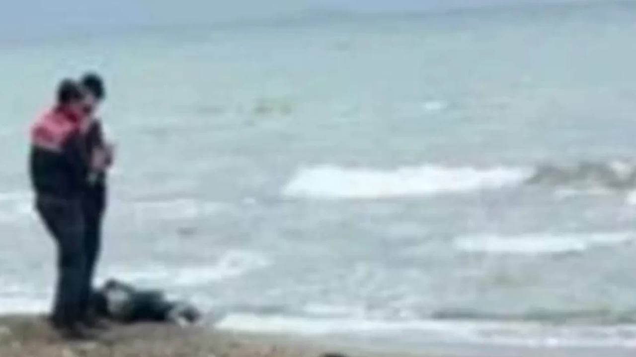 Minik bedeni kıyıya vurdu! İzmir’de sahilde çocuk cesedi alarmı