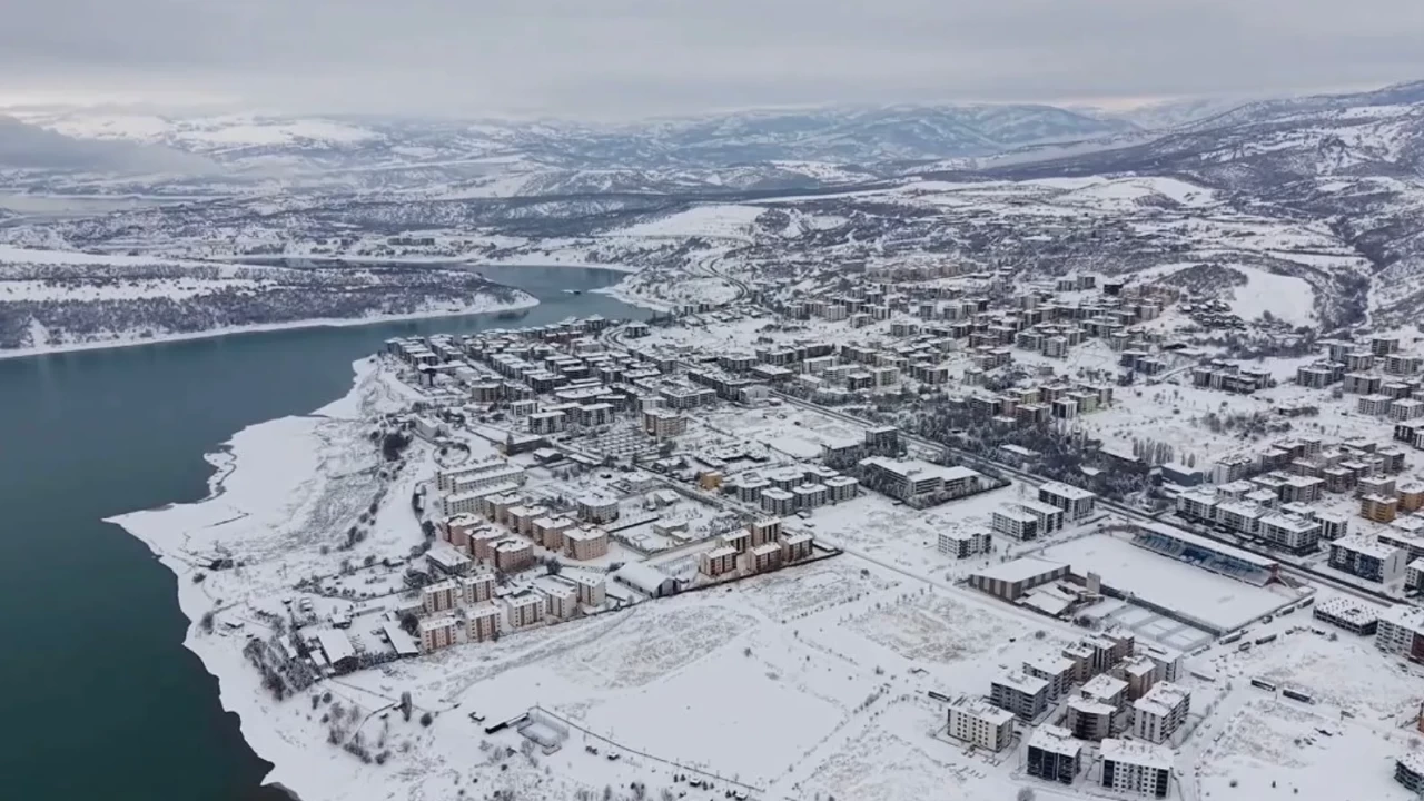 Tunceli’de yoğun kar nedeniyle eğitime 1 gün ara
