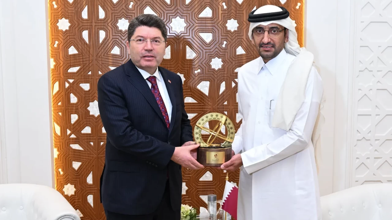 Adalet Bakanı Tunç, Katar’da mevkidaşı Al Mohannadi ile görüştü