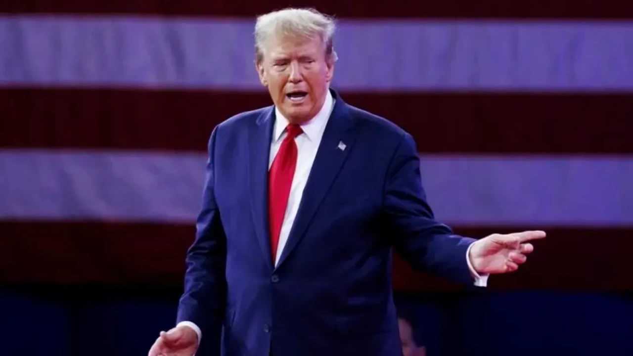 Trump, ABD'li petrol şirketlerinin yöneticileriyle Venezuela'yı görüştü