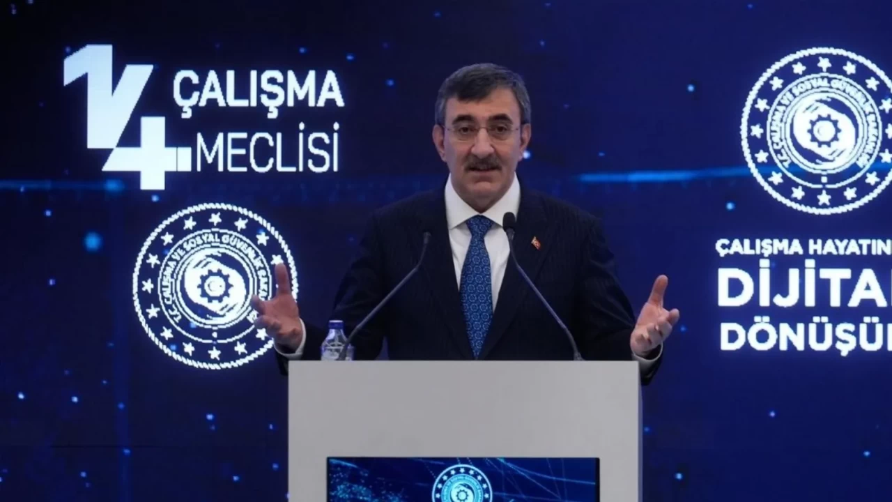 Cevdet Yılmaz'dan dijital dönüşüm mesajı: 2030'a kadar 170 milyon yeni istihdam!