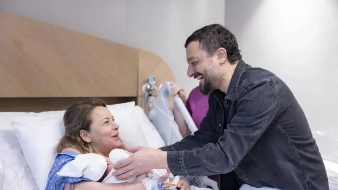 Vildan Atasever anne oldu! Mehmet Erdem ile oğullarına verdikleri isim ortaya çıktı