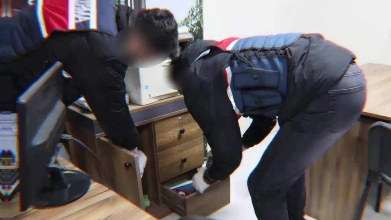 Adana’da  Altınyüzük  çetesine şafak darbesi: 4 tutuklama!