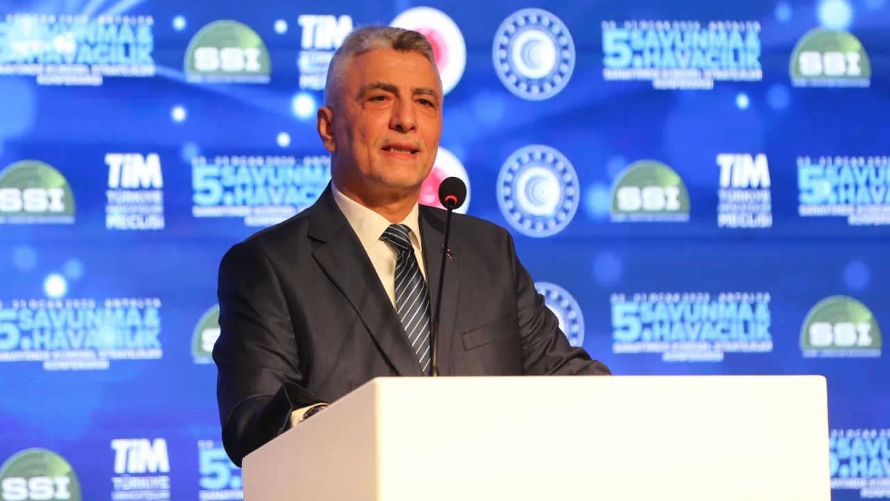 Bakan Bolat: 'Dünyada kartlar yeniden karılıyor, dengeler yeniden kuruluyor'