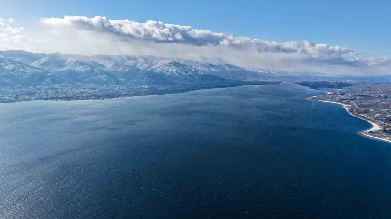 Son yağışlar Sapanca Gölü’ne nefes aldırdı: Su seviyesi yükseldi
