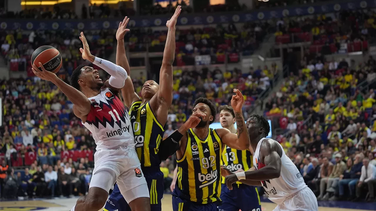 Fenerbahçe Erkek Basketbol Takımı, Baskonia’yı mağlup ederek EuroLeague’de seriyi sürdürdü