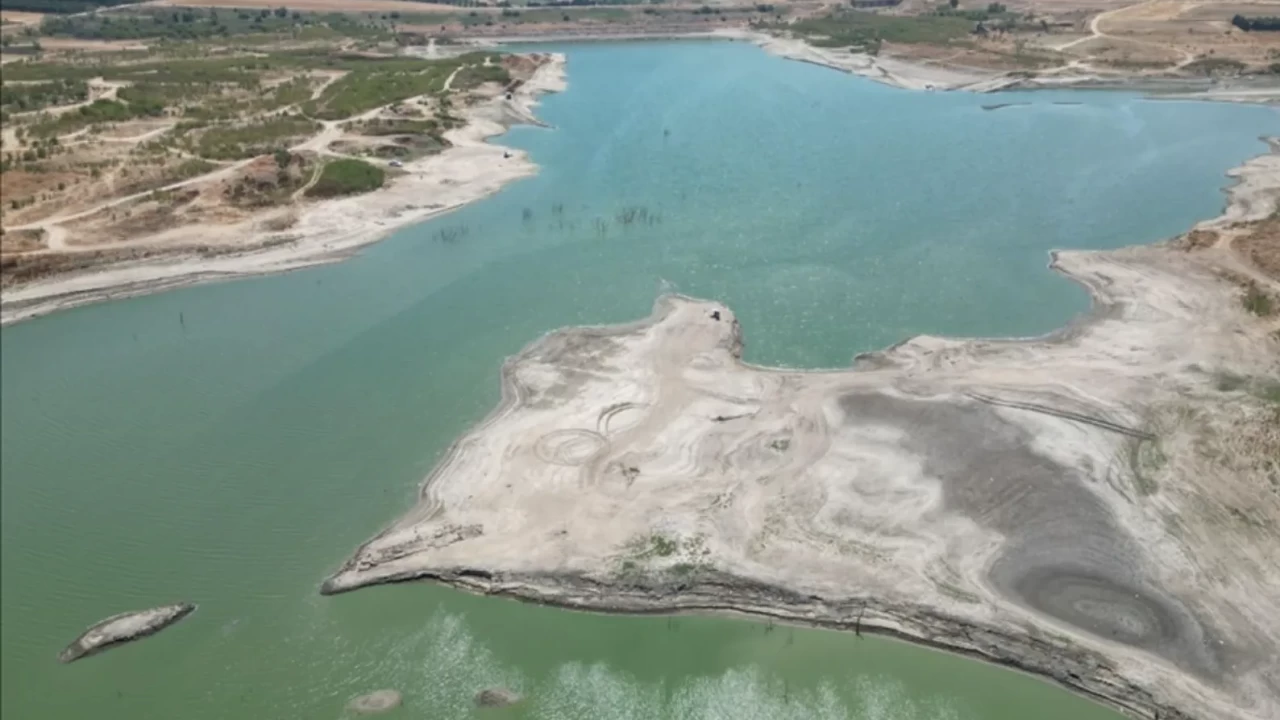 Kuraklık tehlikesi: Tekirdağ’da gölet kuruyor, su tasarrufu şart!
