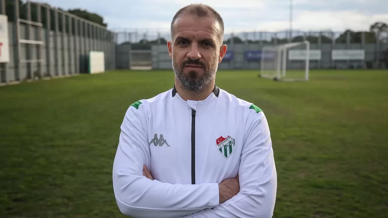 Bursaspor’da teknik direktörlük görevine Mustafa Er getirildi