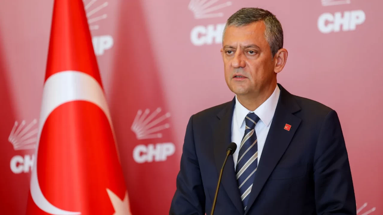 Ankaralıları susuzluğa mahkum eden Mansur Yavaş, vatandaşın gözüne tekrar girebilmek için yeni bir yola başvurdu!