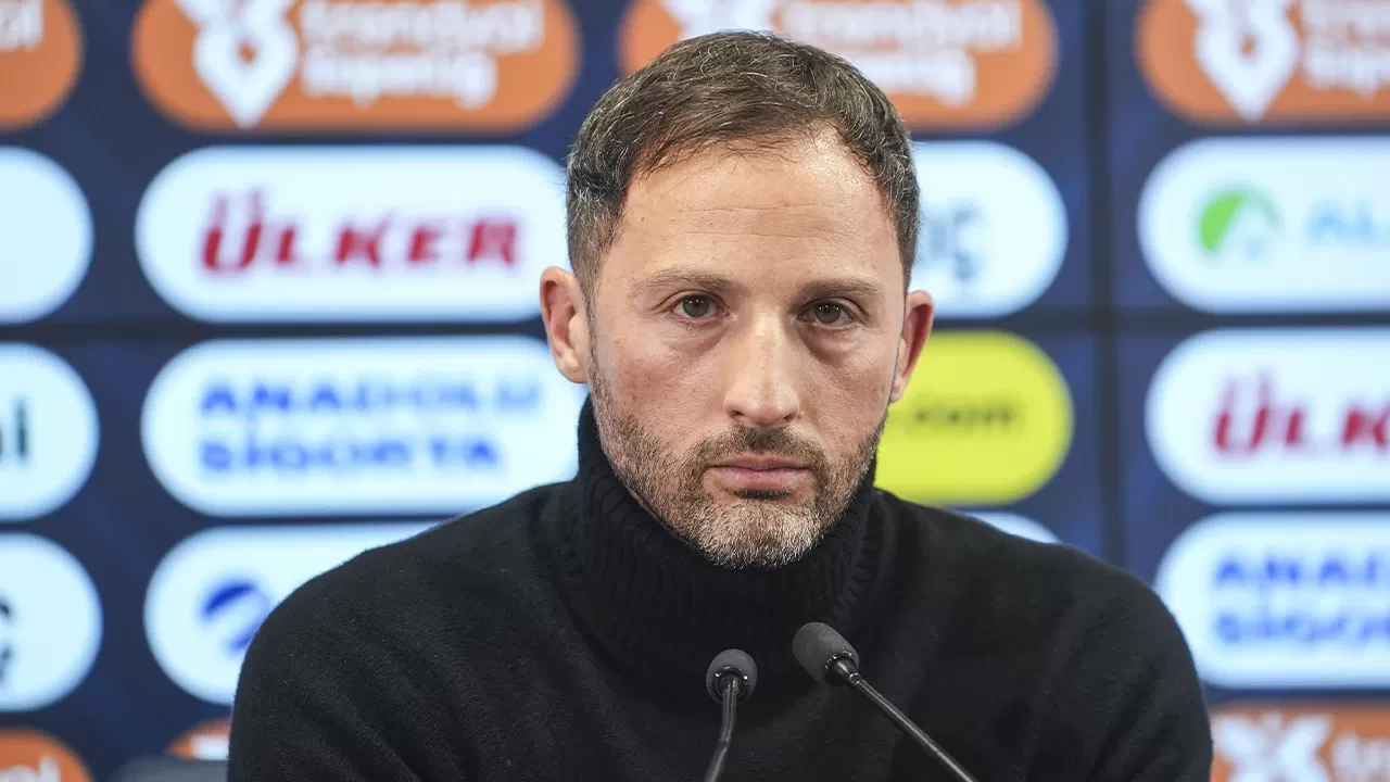 Domenico Tedesco’dan transfer mesajı:  Forvet ihtiyacımız sır değil!