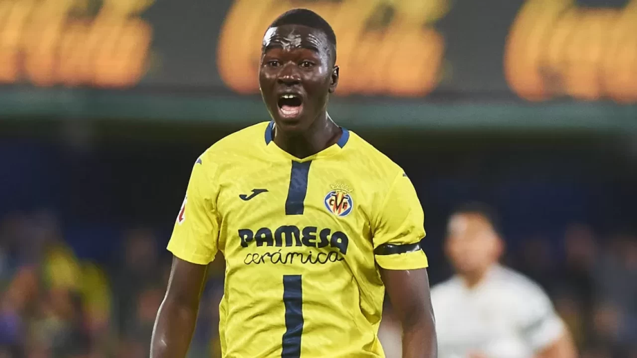 Galatasaray'da orta saha transferi için gündem Pape Gueye