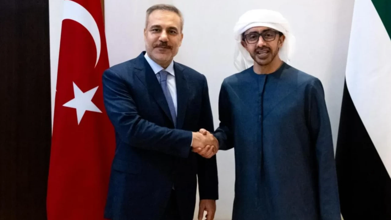 Dışişleri Bakanı Fidan, Abu Dabi'de BAE Devlet Başkanı Muhammed Bin Zayid ile görüştü