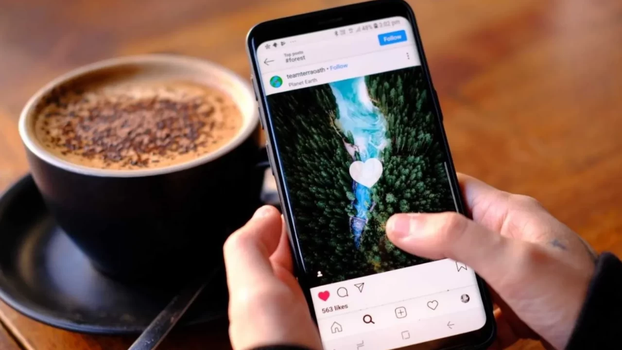 Keşfet’in yeni yıldızı siz olun: Instagram Reels ve TikTok için 2026’nın en çok izlenen içerik fikirleri!