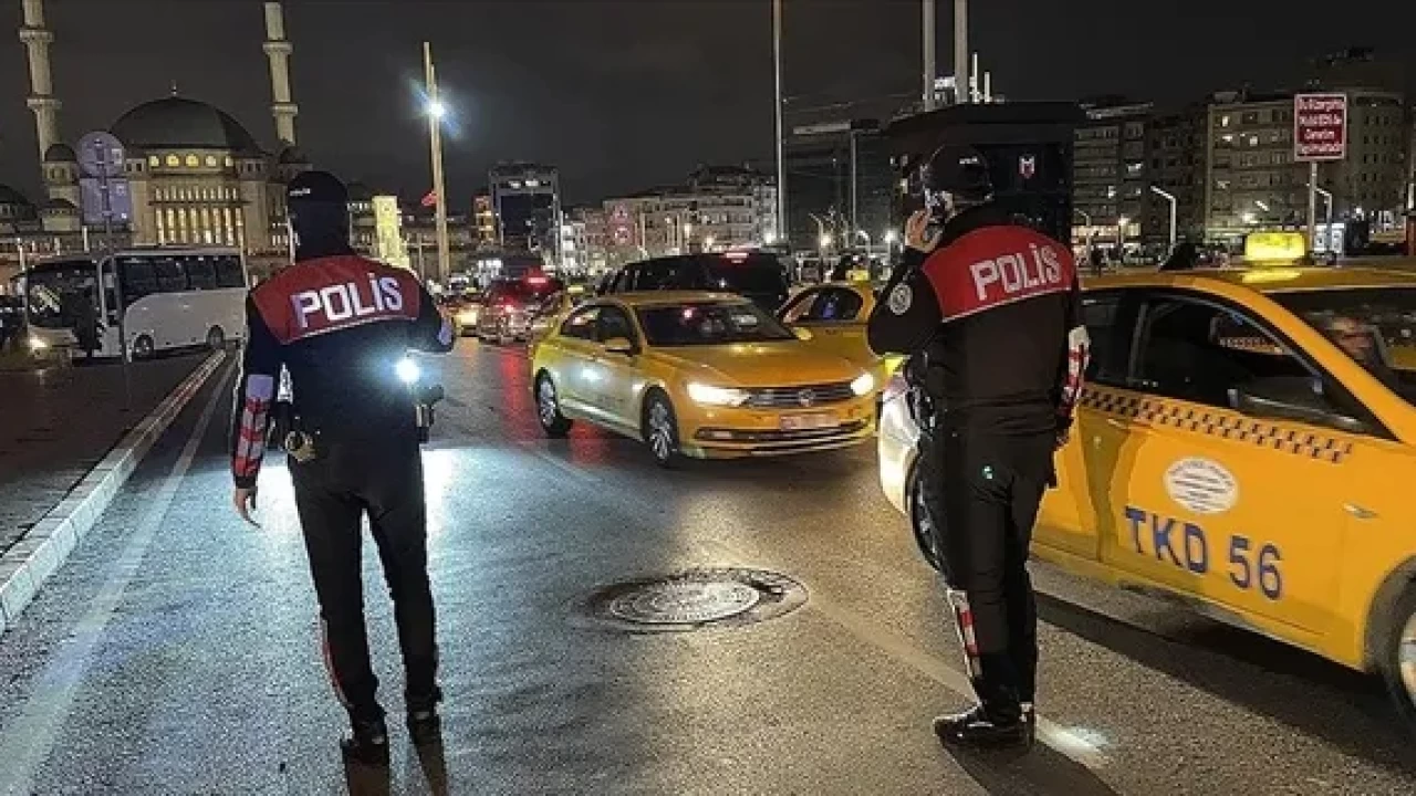 İstanbul'da ''huzur'' uygulaması: Aranan şüpheliler yakalandı