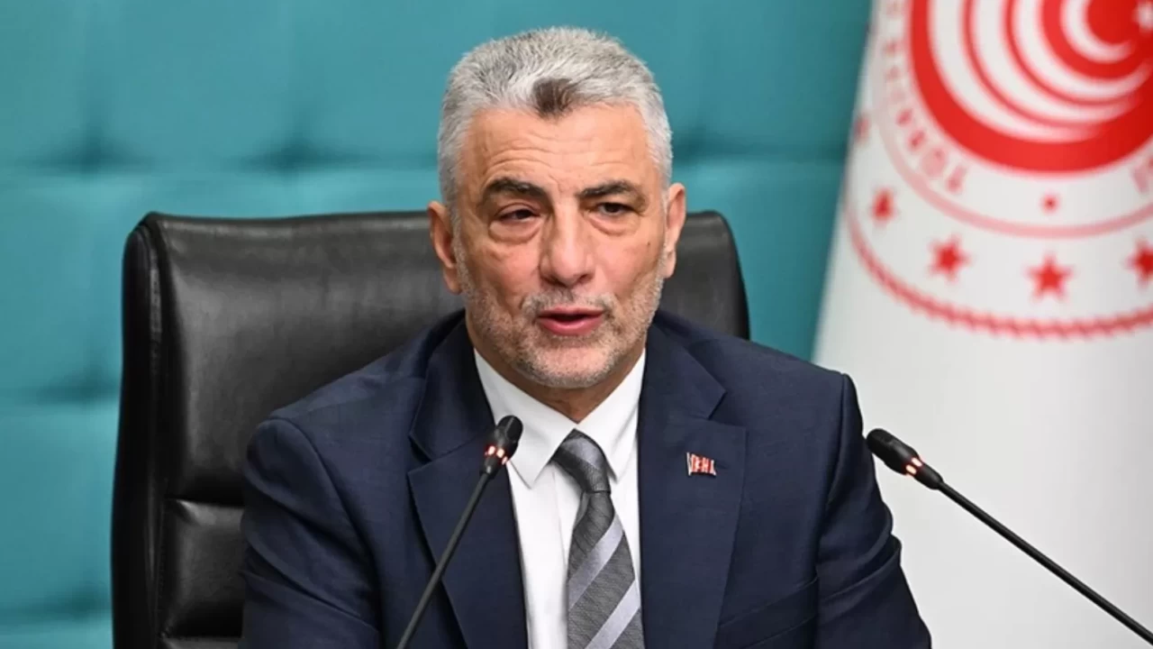 Bakan Bolat’tan Dünya Gümrük Günü mesajı: 'Gümrükler ekonomimizin stratejik merkezleridir'