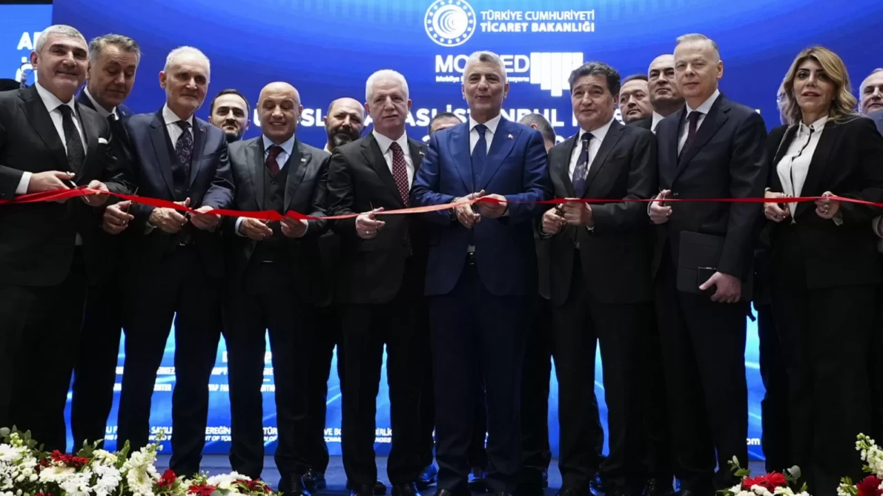 Bakan Bolat: 'Mobilya sektörünü iç ticarette parlak günler bekliyor'