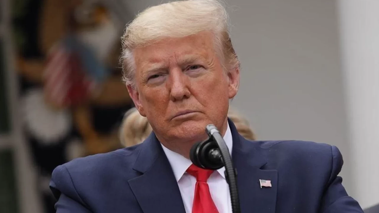 Trump’tan İran’la ticaret yapan ülkelere yüzde 25 gümrük vergisi kararı