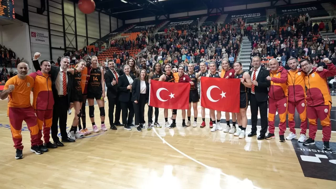 Galatasaray Kadın Basketbol Takımı EuroLeague Kadınlar’da Altılı Final’i garantiledi | Maç Sonucu Tango Bourges Basket 72-82 Galatasaray