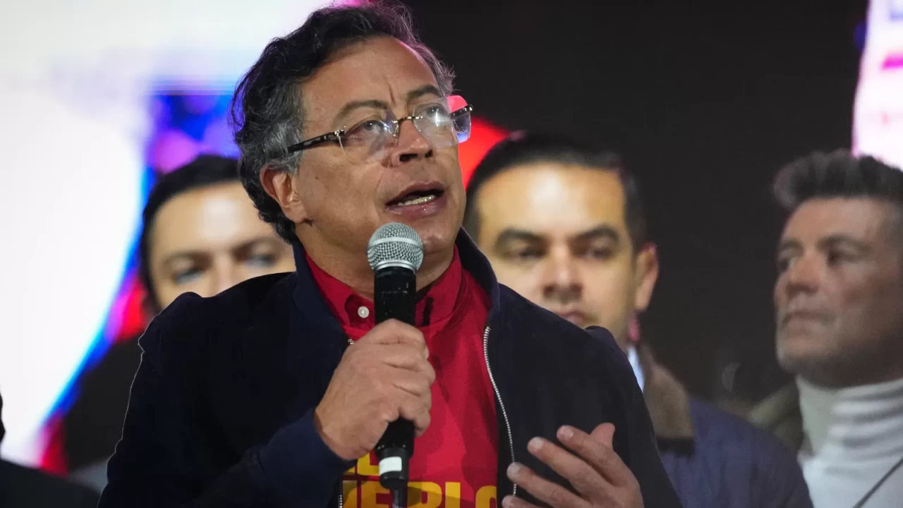 Kolombiya Cumhurbaşkanı Petro'dan Trump'a Maduro çağrısı: 'Onu geri verin'