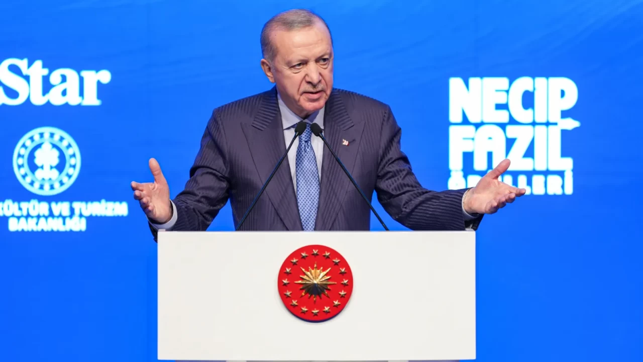 Cumhurbaşkanı Erdoğan Necip Fazıl Ödülleri töreninde konuştu: Küresel bir yozlaşma çağındayız