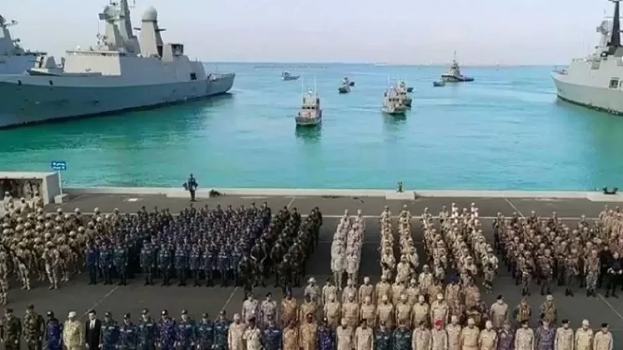 Suudi Arabistan donanması Umman Denizi'nde konuşlandı