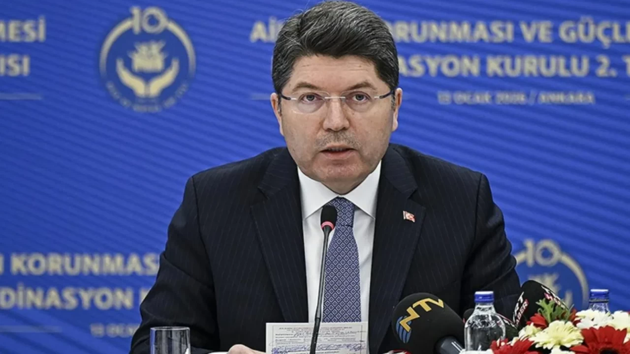 Adalet Bakanı Tunç’tan liderlik vurgusu: Erdoğan krizlerin ortasında dengeyi temsil ediyor