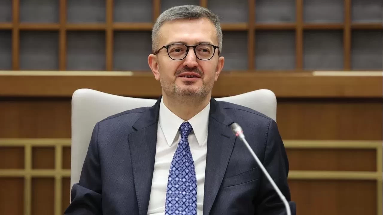 Burhanettin Duran'dan 10 Ocak Gazeteciler Günü mesajı: Basın mensuplarımız vazgeçilmezdir