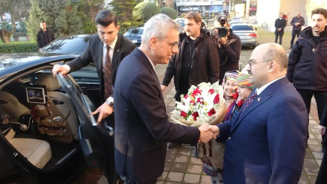 Bakan Memişoğlu’ndan net mesaj: Üçte biri sigara içen toplum olmayacağız!