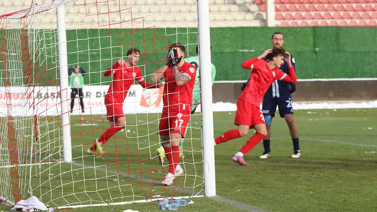 Sarıyer, Bolu deplasmanından 3 puanla döndü | 1. Lig'de Boluspor 1-2 Sarıyer
