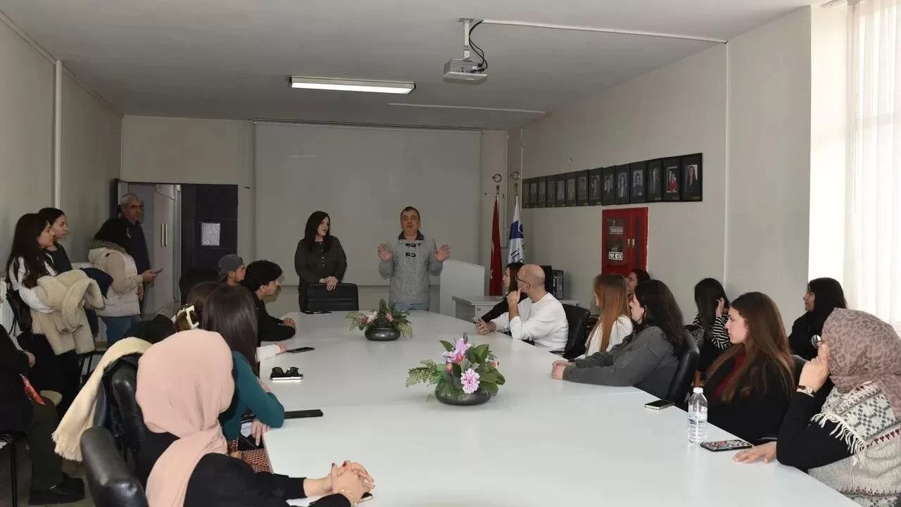 Ege Üniversitesi'nden  Çalışma Etiği  semineri