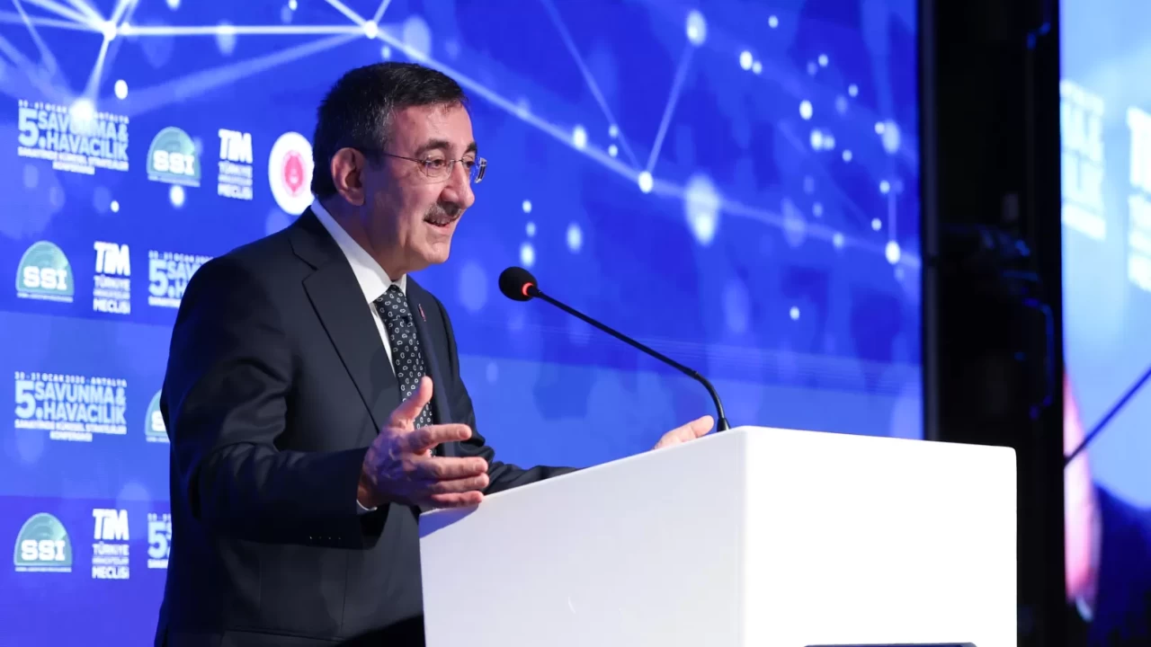 Cumhurbaşkanı Yardımcısı Cevdet Yılmaz’dan Avrupa’ya gönderme: 'Başkasına güvenerek yola devam edemezler'