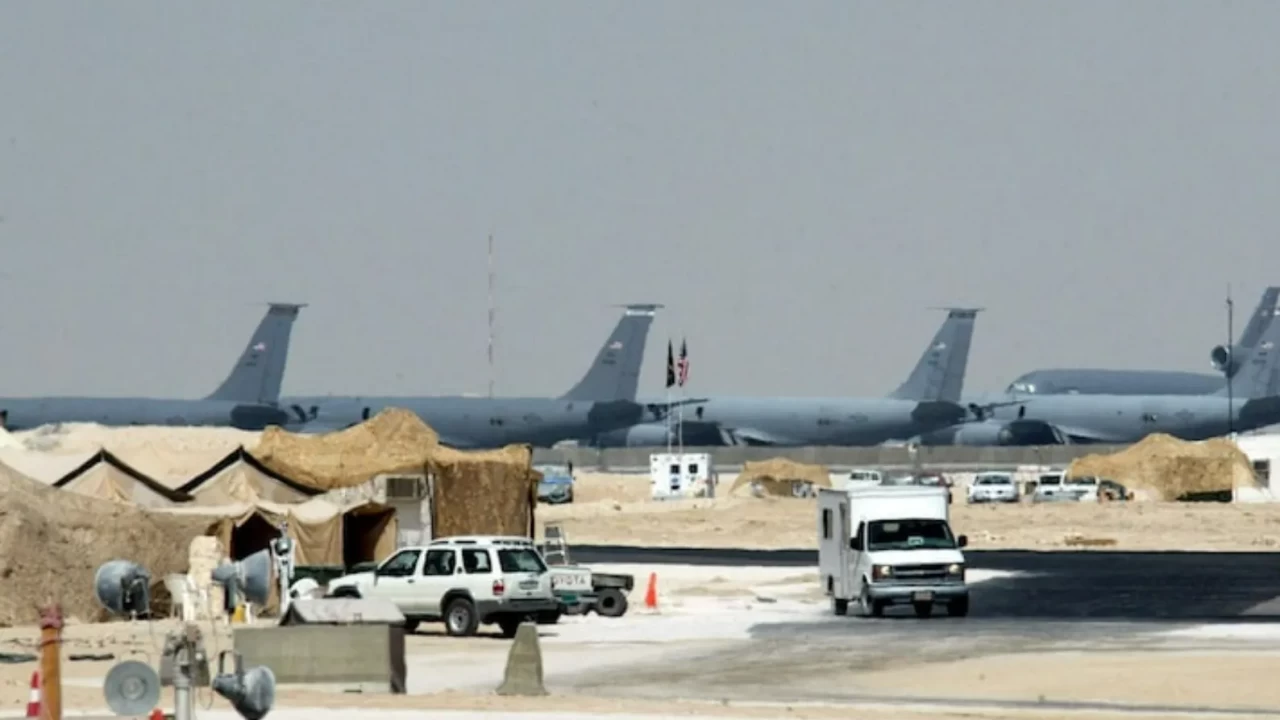 ABD Katar El-Udeyd Hava Üssü'ndeki personelini tahliye ediyor