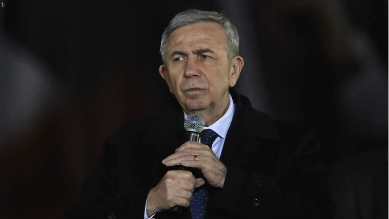 İki adım öteden su getiremeyen Mansur Yavaş, Ankaralının susuzluğuna dahice çözüm getirdi!