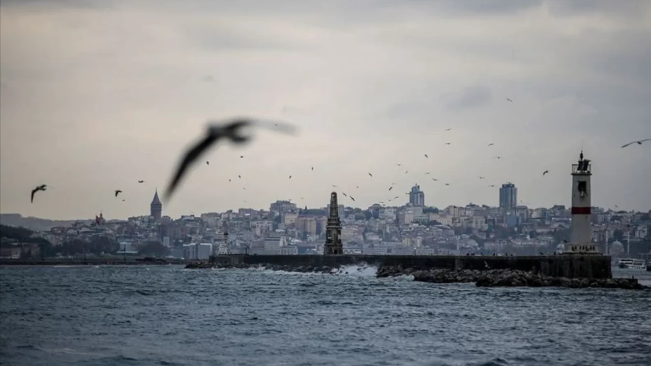 İstanbul'a kar geliyor: AKOM tarih vererek uyardı!
