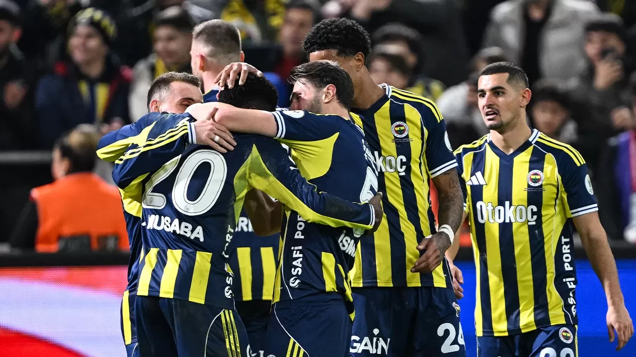 Süper Kupa'da Galatasaray'ın rakibi Fenerbahçe oldu! | Fenerbahçe 2-0 Samsunspor