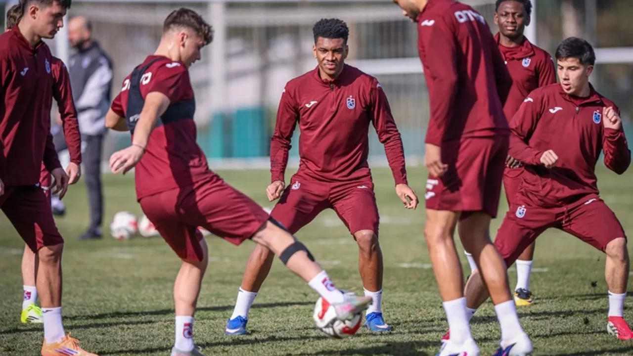 Antalyaspor - Trabzonspor maçı ne zaman? Karadeniz ekibi hazırlıklara devam ediyor
