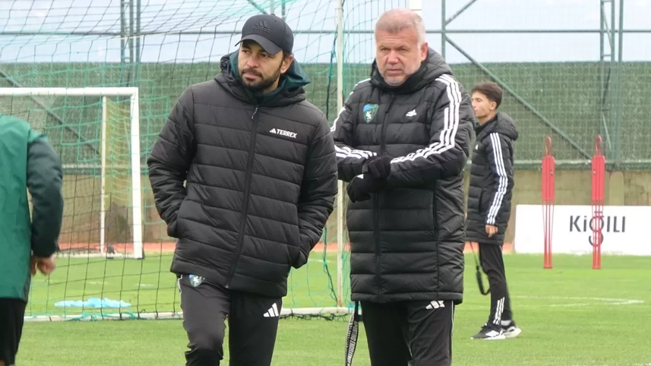 Kocaelispor Teknik Direktörü Selçuk İnan: “Şu an transfer yapmak zor gibi görünüyor”