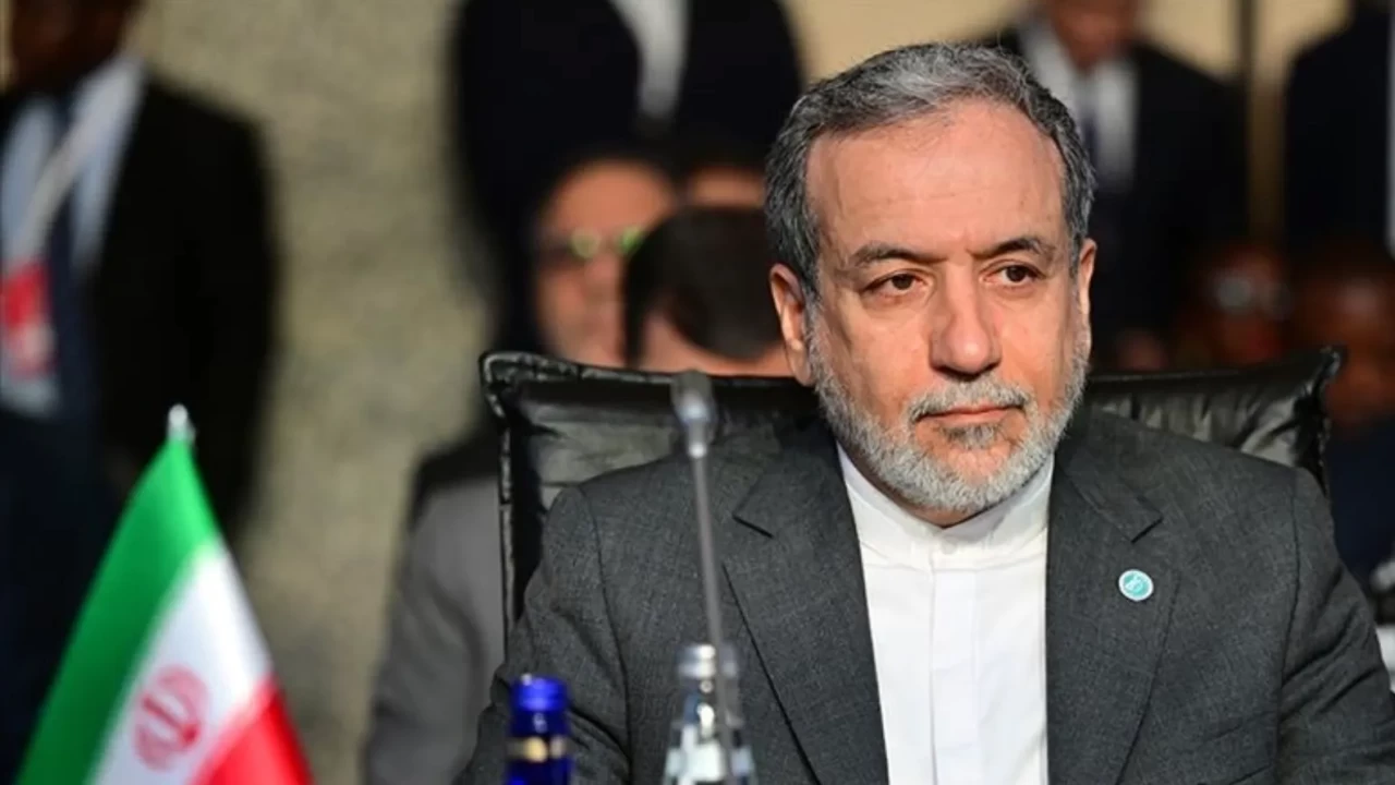 İran'dan ABD'ye haritalı rest! Bakan Arakçi: Dünya bu saçmalıkla karşı karşıya